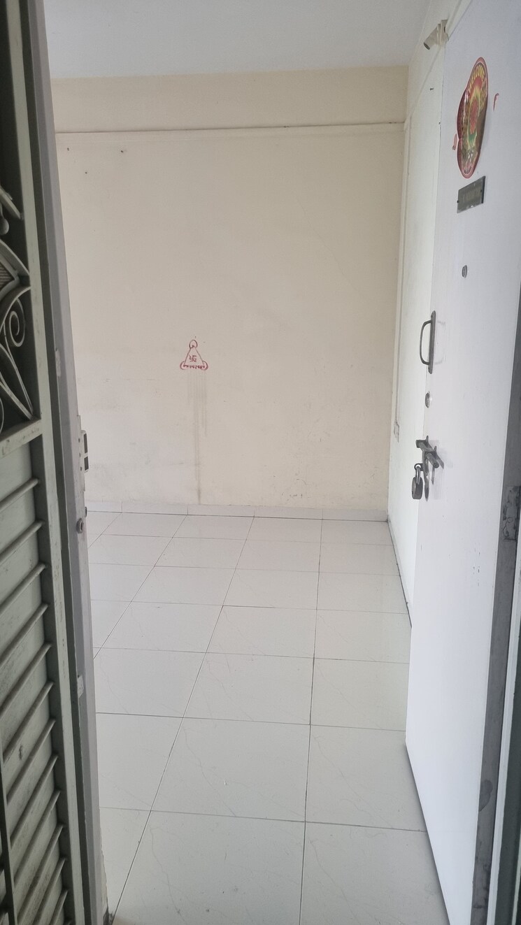 Bathroom, nirmal-township-a 2 Bedroom 930 Sq.Ft. Apartment In Hadapsar Pune 7840523