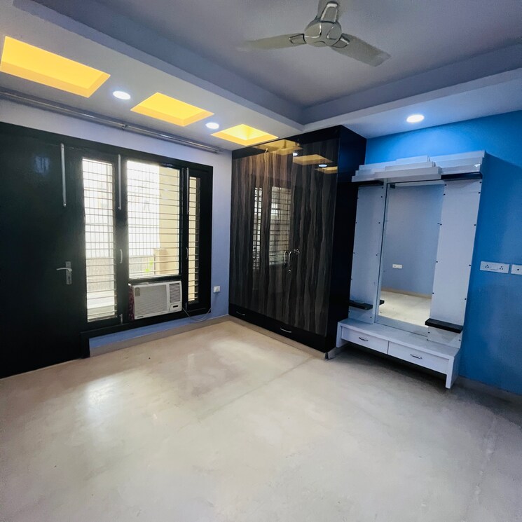 Room, ansal-plaza-gurgaon 4 Bedroom 360 Sq.Yd. Builder Floor In Palam Vihar Gurgaon 7840607