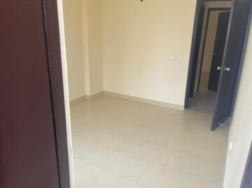 Room in 2 BHK Apartment at Apex Our Homes, Sector 37c – for Sale