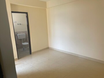 Room in 2 BHK Apartment at Apex Our Homes, Sector 37c – for Sale