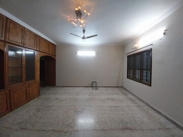 Room in 3 BHK Apartment at Swarna Heavens Apartments, Banjara Hills – for Sale