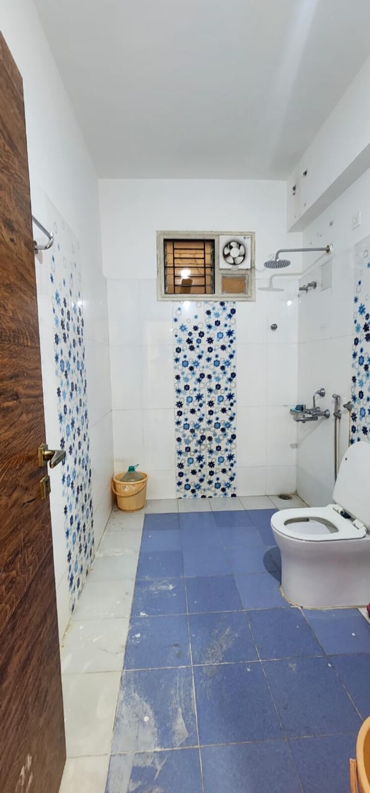 Bathroom, banjara hills 3 Bedroom 1890 Sq.Ft. Apartment In Banjara Hills Hyderabad 7840621
