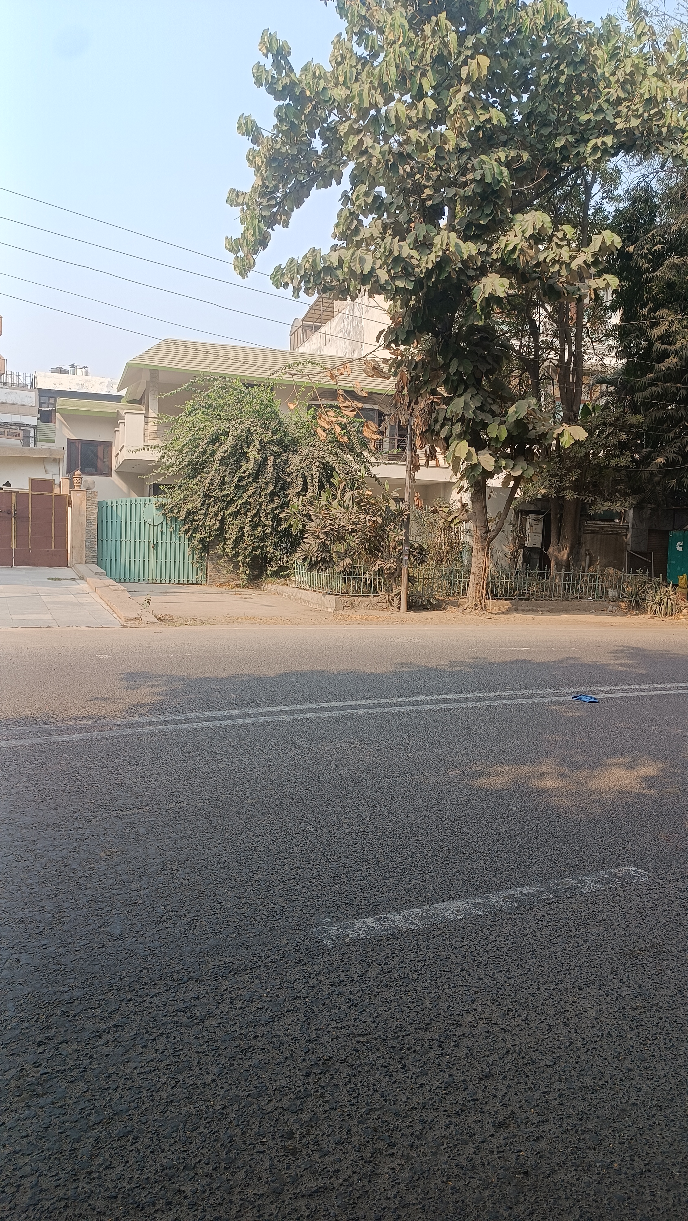 5 BHK + Pooja Room,Servant Room,Study Room Independent House For Sale in RWA Apartments Sector 40