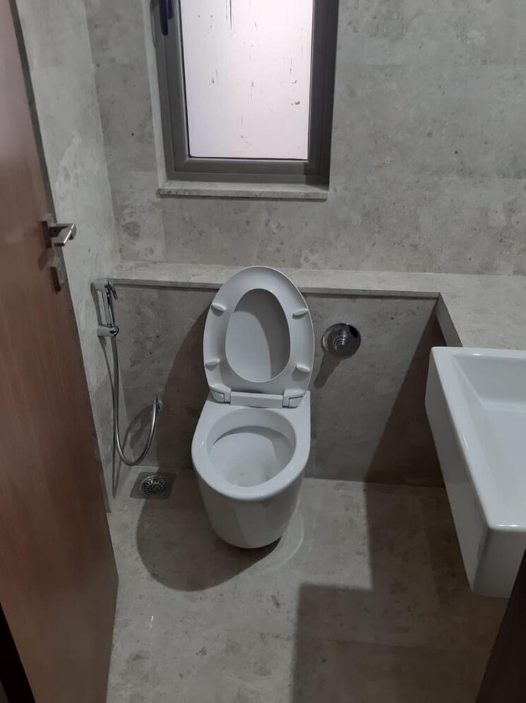Bathroom, new-mahada-colony 2 Bedroom 866 Sq.Ft. Apartment In Goregaon East Mumbai 7840963