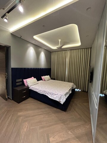 Master Bedroom in 3 BHK Apartment at Lodha Sterling, Kolshet Road – for Sale