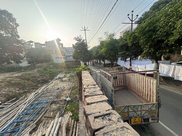  Plot – Exterior View View at Vineet Khand - for Sale