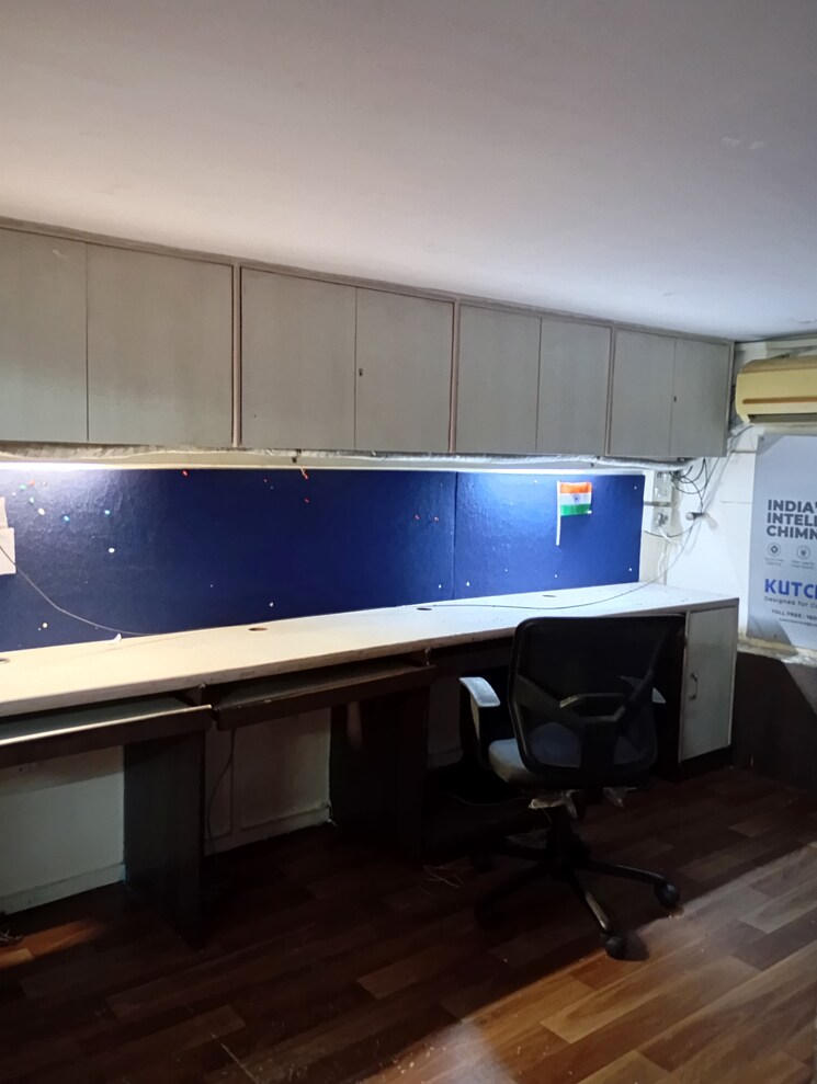 Team Area, haware-fantasia Commercial Office Space 500 Sq.Ft. In Vashi Sector 28 Navi Mumbai 7841078