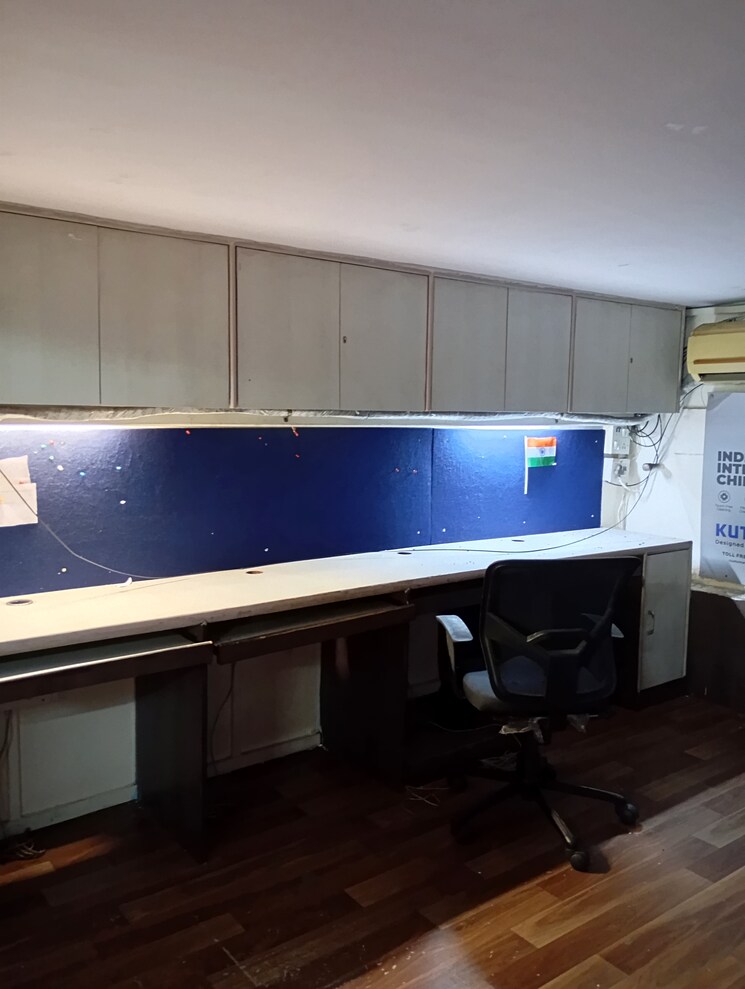 Team Area, haware-fantasia Commercial Office Space 500 Sq.Ft. In Vashi Sector 28 Navi Mumbai 7841078