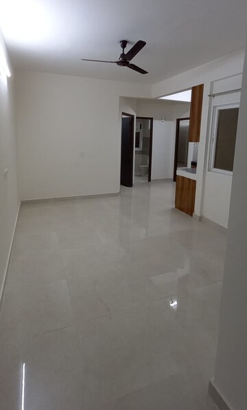 Room in 2 BHK Apartment at Signature Orchard Avenue 2, Sector 93 – for Sale