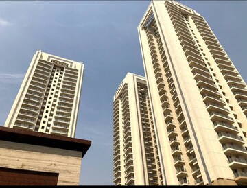 4 BHK Apartment For Sale in DLF The Primus, Sector 82a