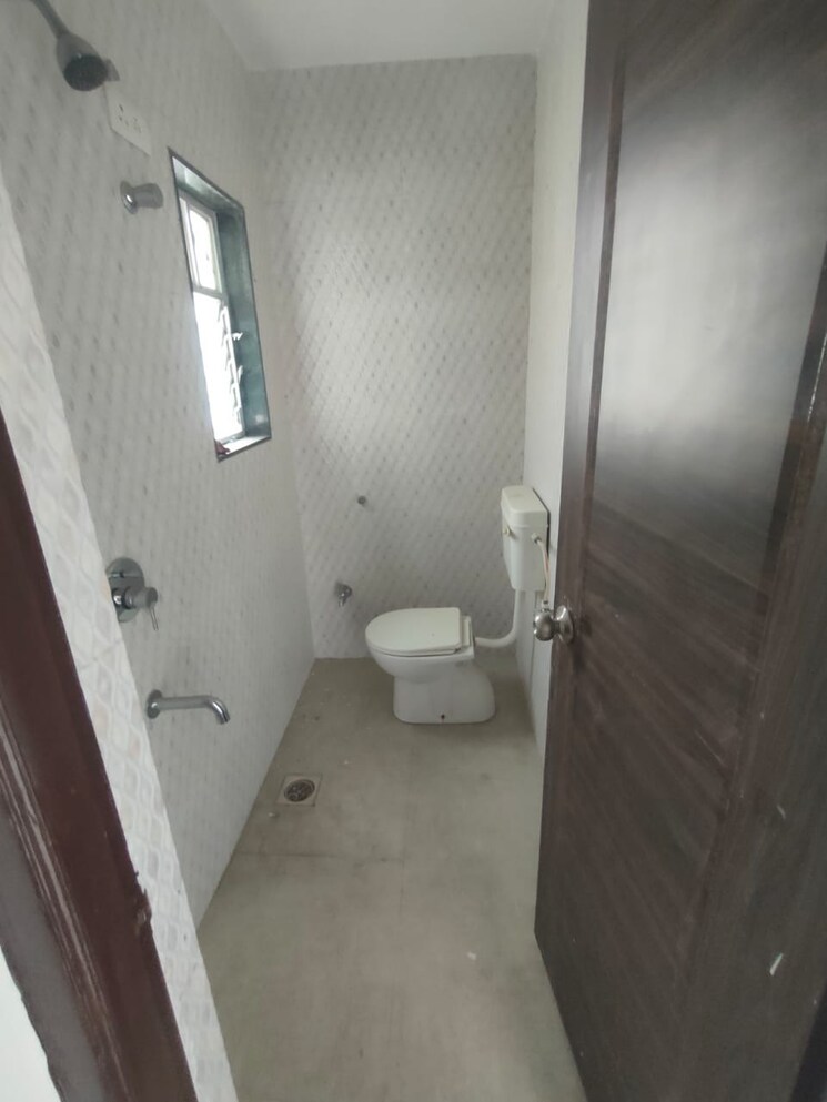 Bathroom, vardhaman-township 1 Bedroom 440 Sq.Ft. Builder Floor In Hadapsar Pune 7841085