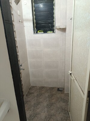 Bathroom in 1 BHK Apartment at Classics Residency Seawoods, Seawoods – for Rent