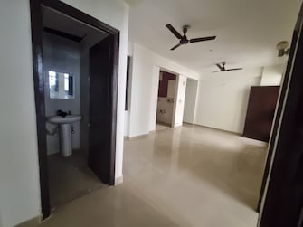 2 BHK Apartment For Resale in Mahagun Mahagunpuram Shastri Nagar Ghaziabad  7841490