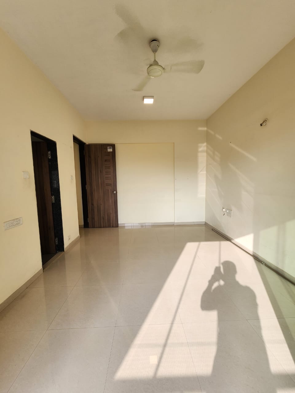 2.5 BHK Apartment For Sale in Evershine Crown