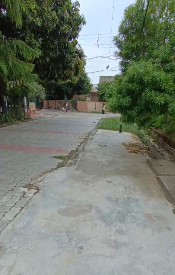 3 BHK Independent House – Garden View at Unitech Southcity Gardens, Raebareli Road - for Sale