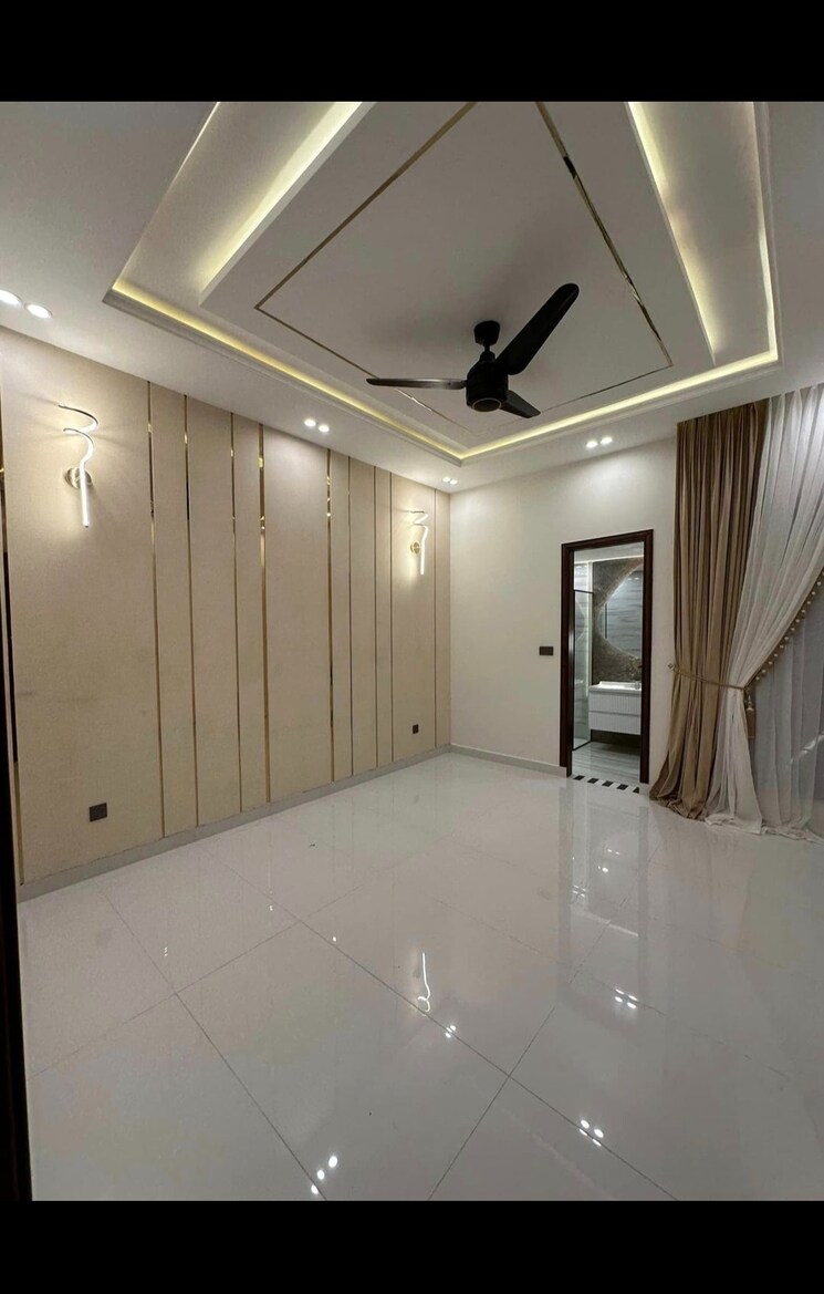 Kitchen, metro-satyam-queens-necklace 2 Bedroom 1090 Sq.Ft. Apartment In Kharghar Navi Mumbai 7841657