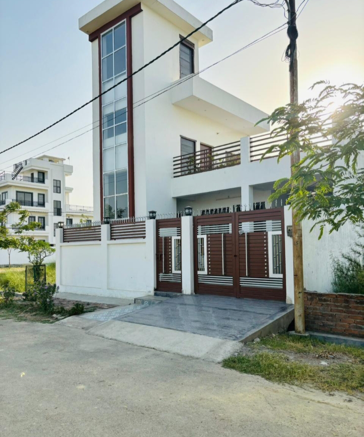 Plot For Sale in Wing Lucknow Greens Plots