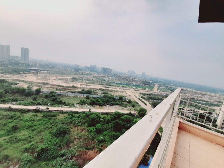 Master Bedroom, puri-diplomatic-greens-phase-i 4 Bedroom 2950 Sq.Ft. Apartment In Sector 111 Gurgaon 7841940