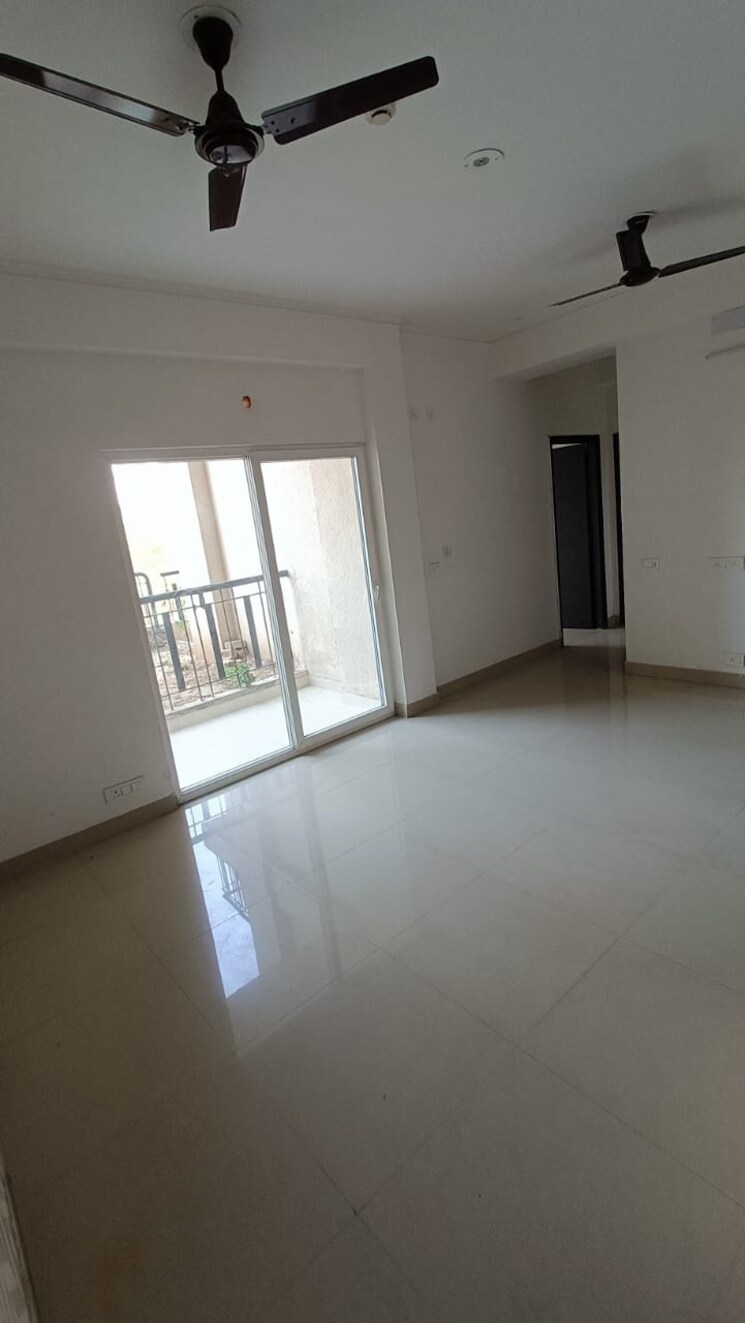 Room, amaatra-homes 2.5 Bedroom 1048 Sq.Ft. Apartment In Sector 10 Greater Noida Greater Noida 7842047