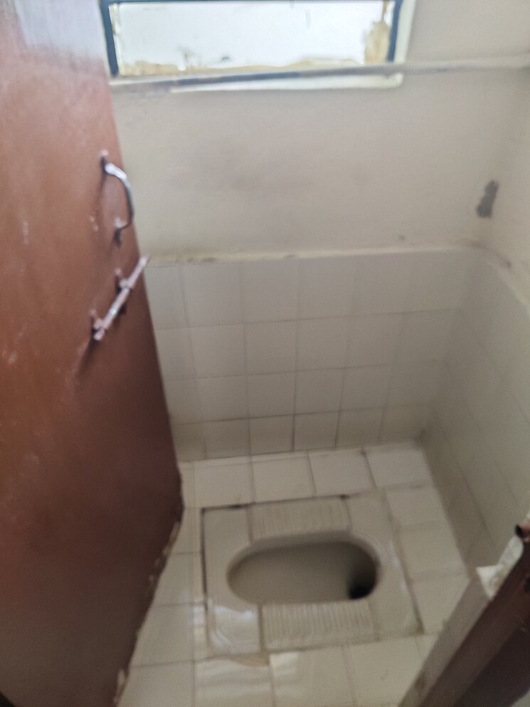 Bathroom, wadgaon sheri 1 Bedroom 550 Sq.Ft. Apartment In Wadgaon Sheri Pune 7842057