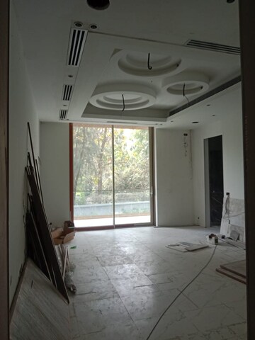 Building Lobby in 2 BHK Apartment at Amrapali Golf Homes, Sector 4, Greater Noida – for Sale