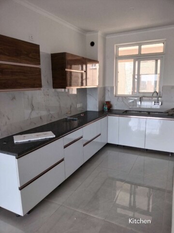 3 BHK Apartment For Rent in Vip Road