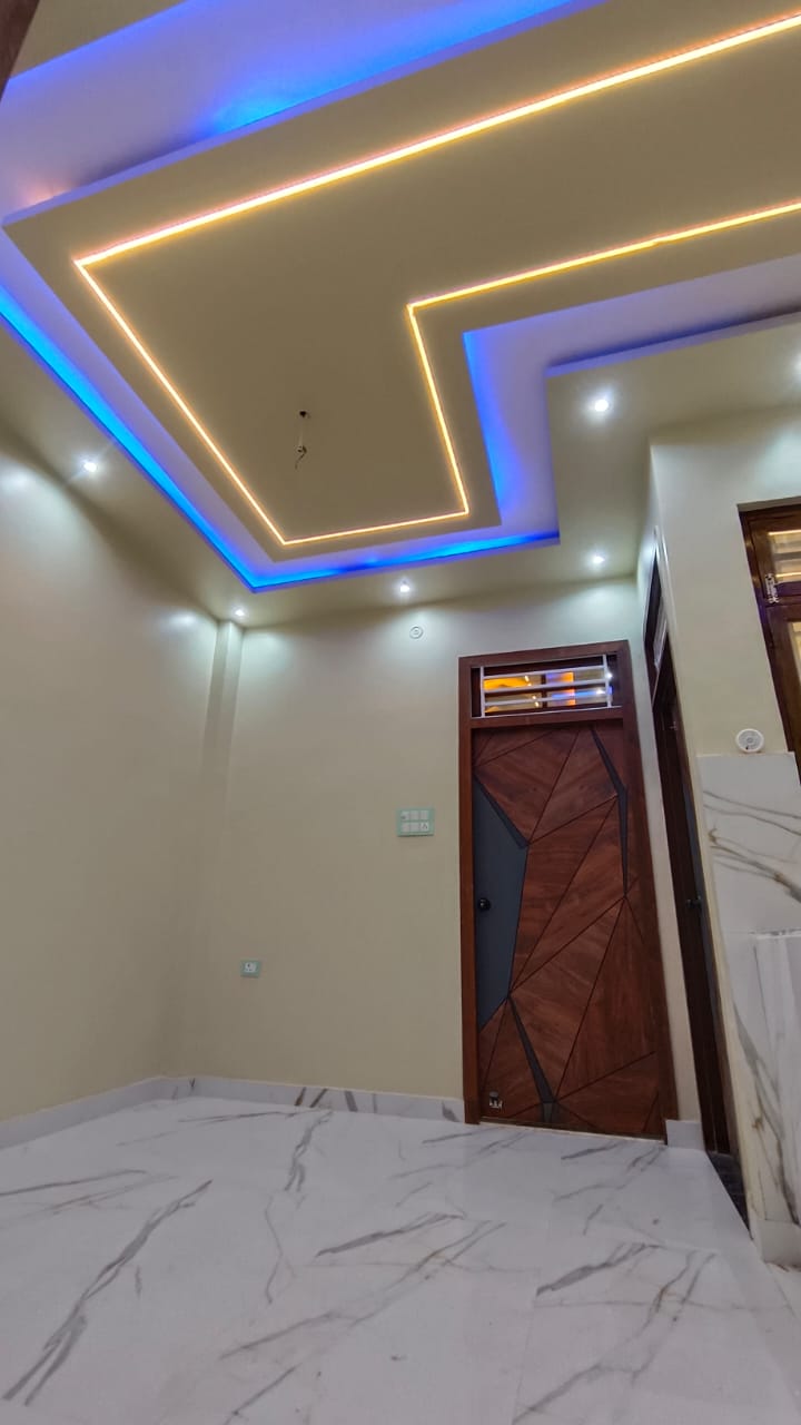 3 BHK + Extra Room Independent House For Sale in UPAVP Amrapali Enclave