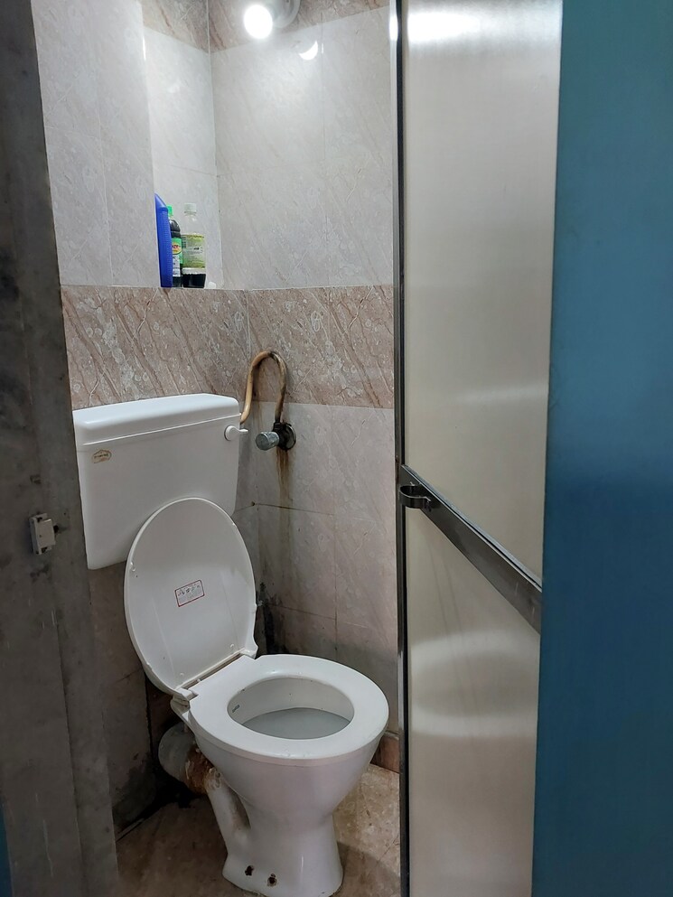 Bathroom, thane west 1 Bedroom 550 Sq.Ft. Apartment In Thane West Thane 7842485