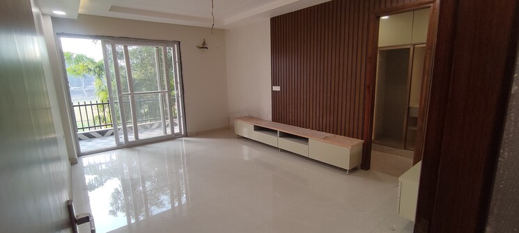 Room, sector 85 4 Bedroom 3150 Sq.Ft. Builder Floor In Sector 85 Faridabad 7842524