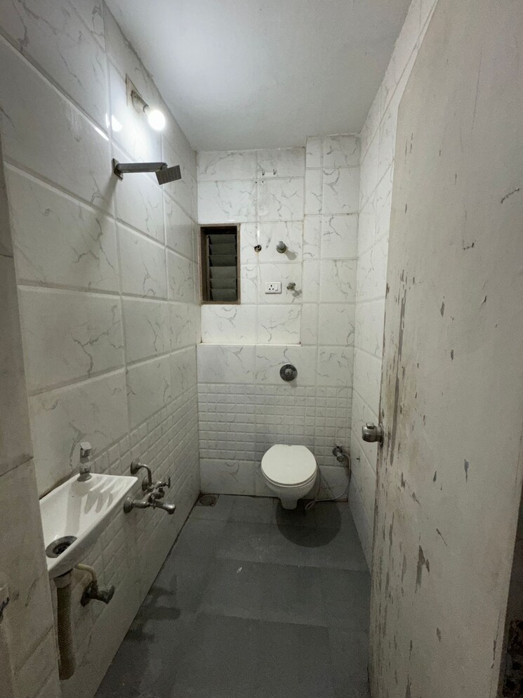 Bathroom, chandlodia 2 Bedroom 1295 Sq.Ft. Apartment In Chandlodia Ahmedabad 7842897
