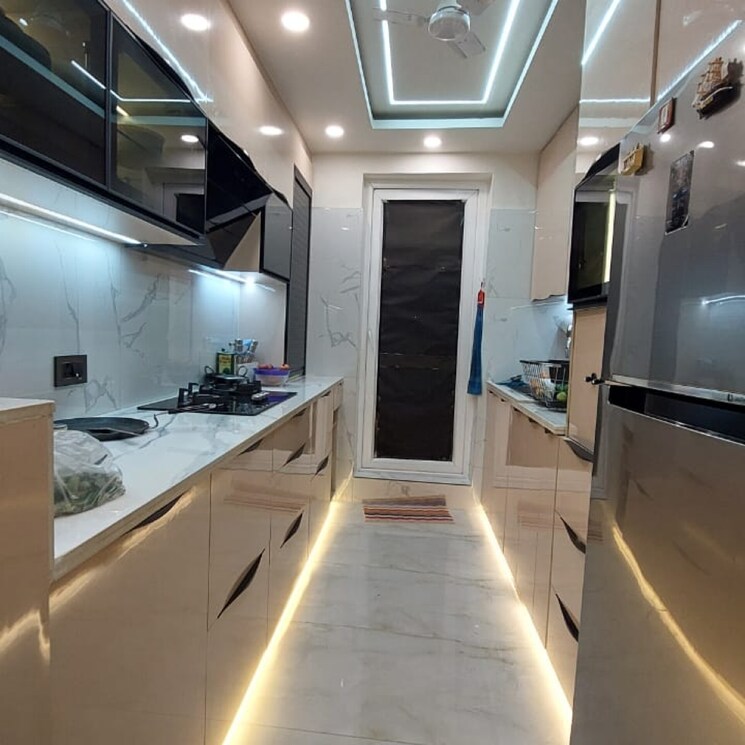 Kitchen, umang-winter-hills 3 Bedroom 1822 Sq.Ft. Apartment In Sector 77 Gurgaon 7843131