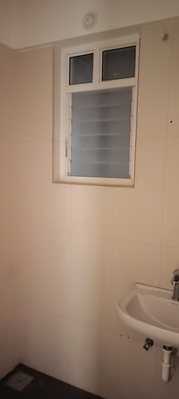 Room in 1 BHK Apartment at Kolte Patil Life Republic, Hinjewadi – for Rent