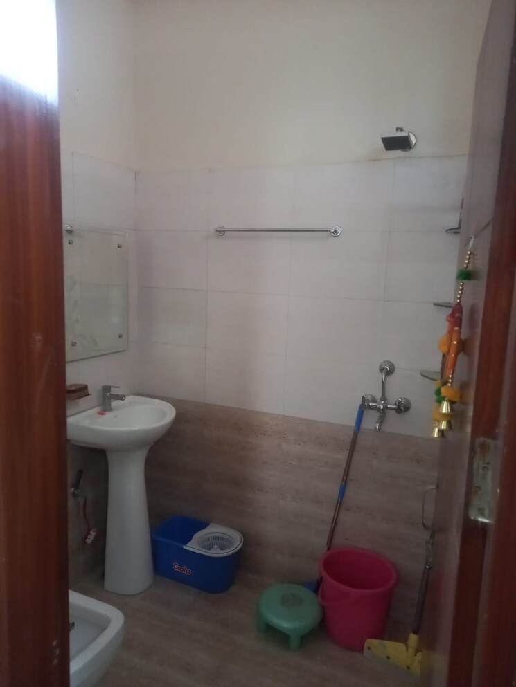 Bathroom, sector 116 2 Bedroom 100 Sq.Yd. Builder Floor In Sector 116 Mohali 7843128