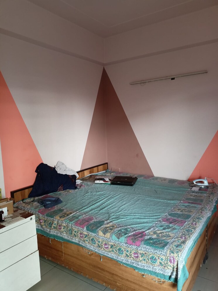 Bedroom, saviour-greenisle 3 Bedroom 1600 Sq.Ft. Apartment In Sain Vihar Ghaziabad 7843123