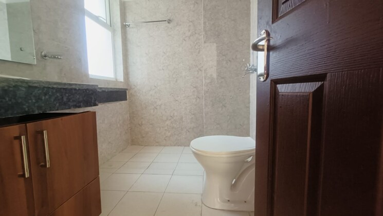 Bathroom, mapsko-royale-ville 3 Bedroom 1790 Sq.Ft. Apartment In Sector 82 Gurgaon 7843273