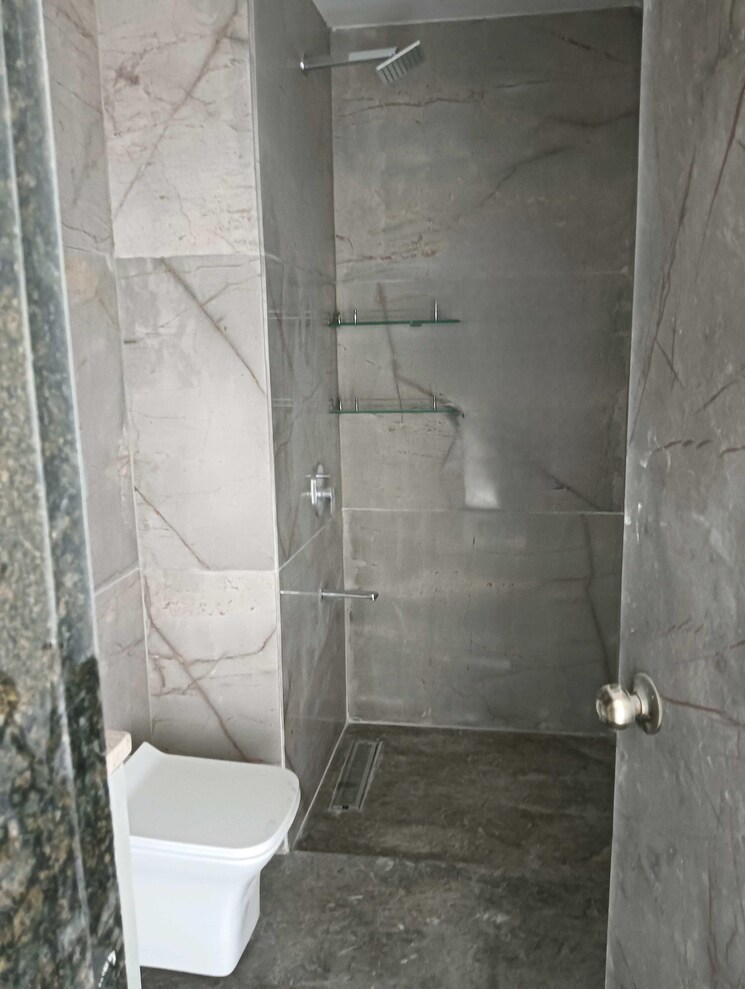 Bathroom, lodha-world-view 3 Bedroom 1904 Sq.Ft. Apartment In Worli Mumbai 7843337