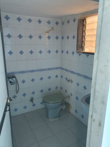 Master Bedroom in 2 BHK Apartment at Rutu Enclave, Kasarvadavali – for Rent