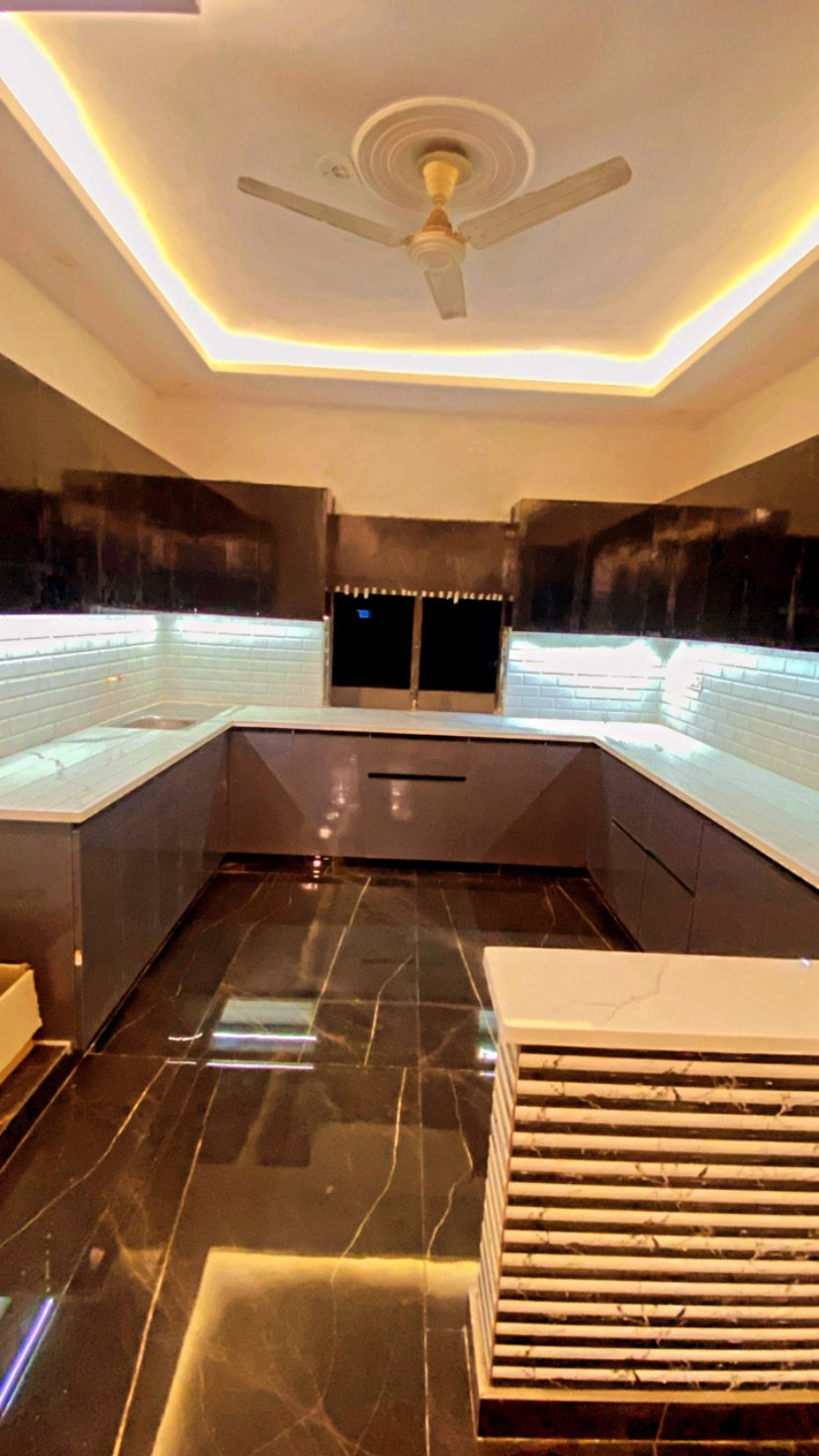 3.5 BHK + Servant Room Builder Floor For Sale in Ardee City