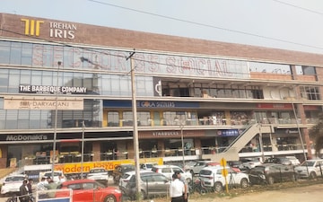 Shop For Sale in Trehan Iris Broadway, Sector 85
