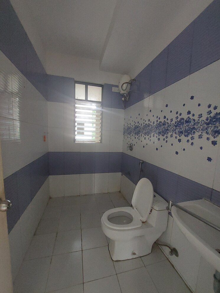 Bathroom, nanded-asawari 2 Bedroom 973 Sq.Ft. Apartment In Nanded Pune 7843827