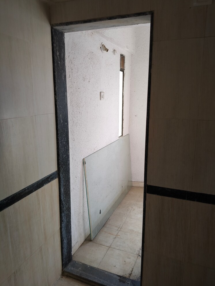 Bathroom, unique-twins-tower-chs 3 Bedroom 1550 Sq.Ft. Apartment In Kharghar Sector 20 Navi Mumbai 7844117