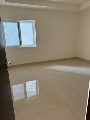 Room in 3 BHK Apartment at Niharika Skyline, Khajaguda – for Sale