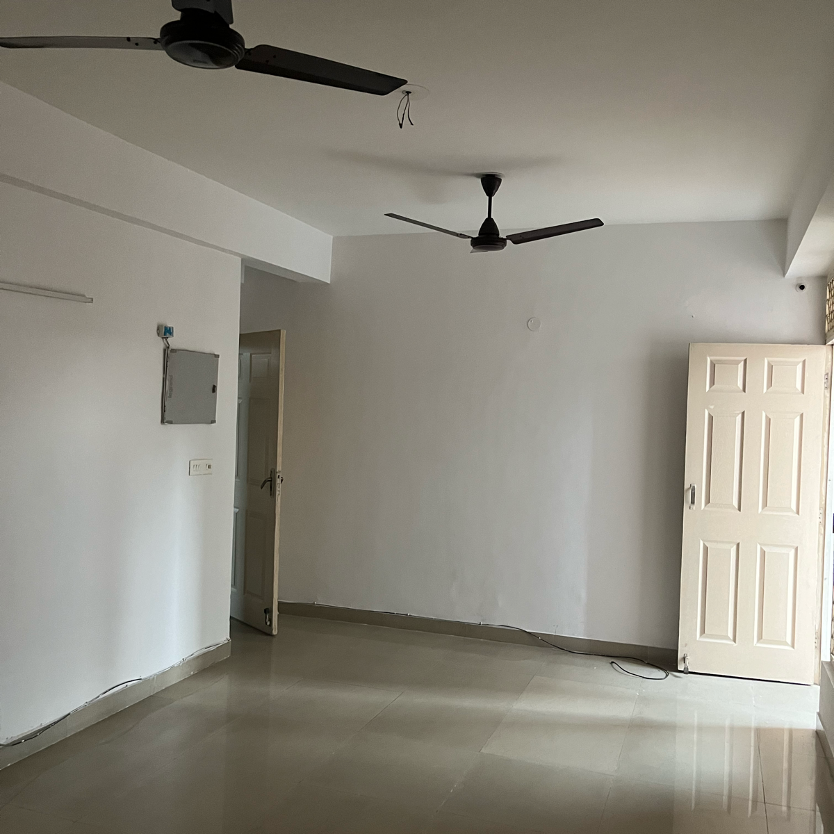 2.5 BHK + Pooja Room Apartment For Sale in Supertech Crown Town
