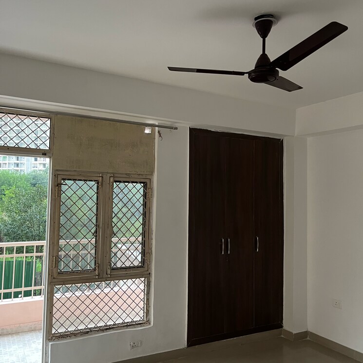 Room, supertech-crown-town 2.5 Bedroom 1150 Sq.Ft. Apartment In Sector 74 Noida 7844420