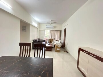 2 BHK Apartment For Rent in Hiranandani Fortune City, New Panvel
