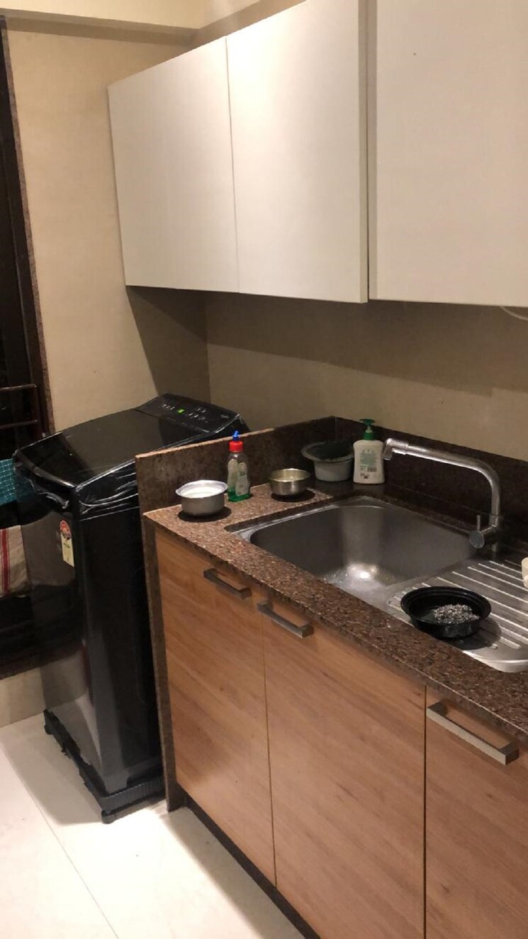 Team Area, khar west 3 Bedroom 1200 Sq.Ft. Apartment In Khar West Mumbai 7844479