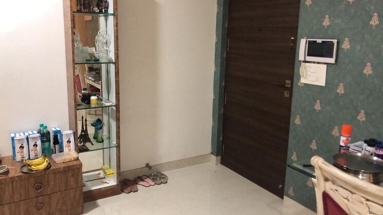 Room, khar west 3 Bedroom 1200 Sq.Ft. Apartment In Khar West Mumbai 7844479