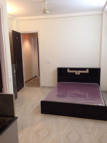 1 RK Builder Floor For Rent in Unitech Arcadia, South City 2