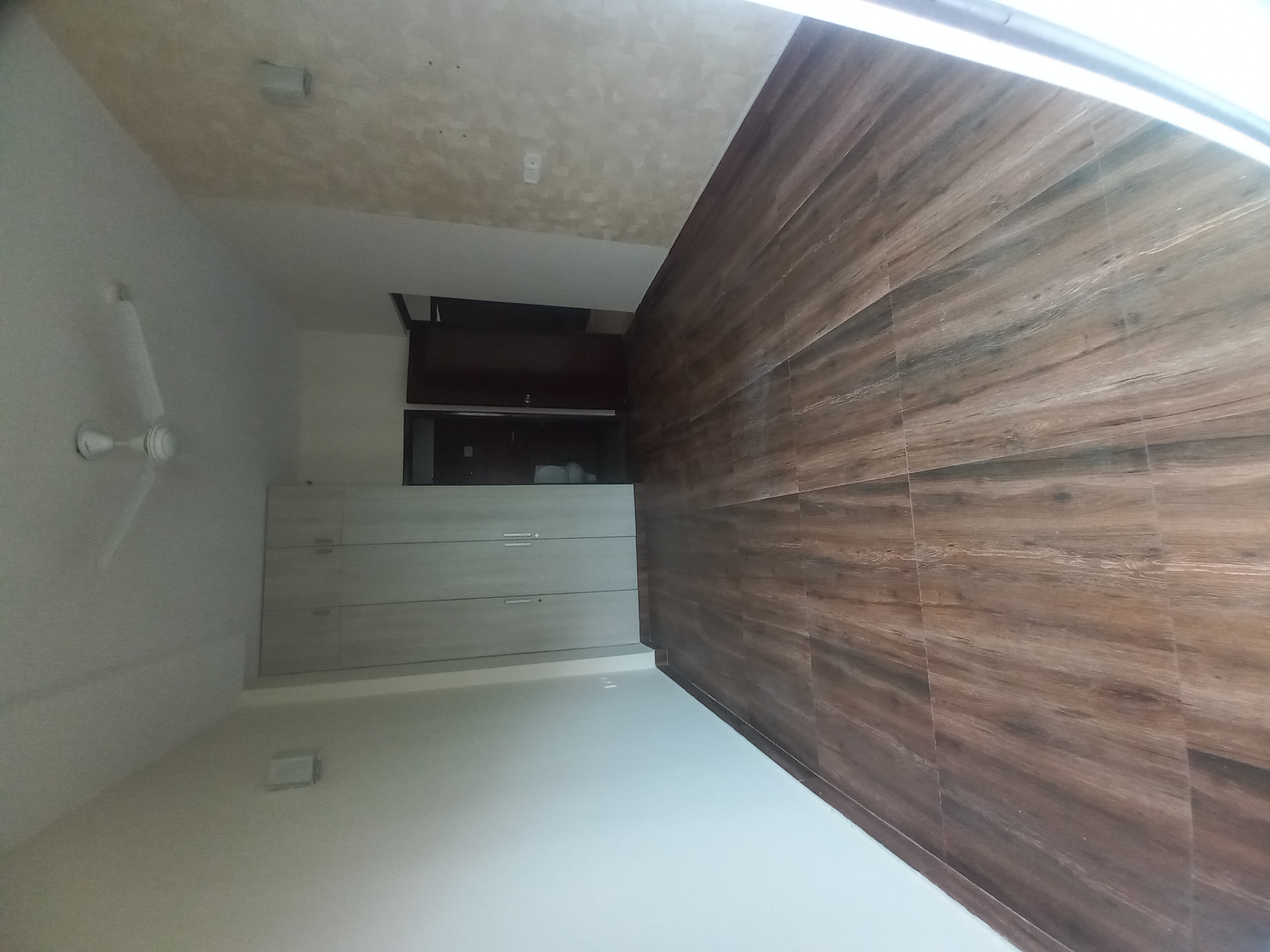 3 BHK + Servant Room,Extra Room Apartment For Sale in Mahagun Moderne