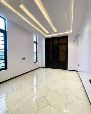 Room in 2 BHK Apartment at Silverkey Windsor Solitaire, Sector 27 Kharghar – for Sale